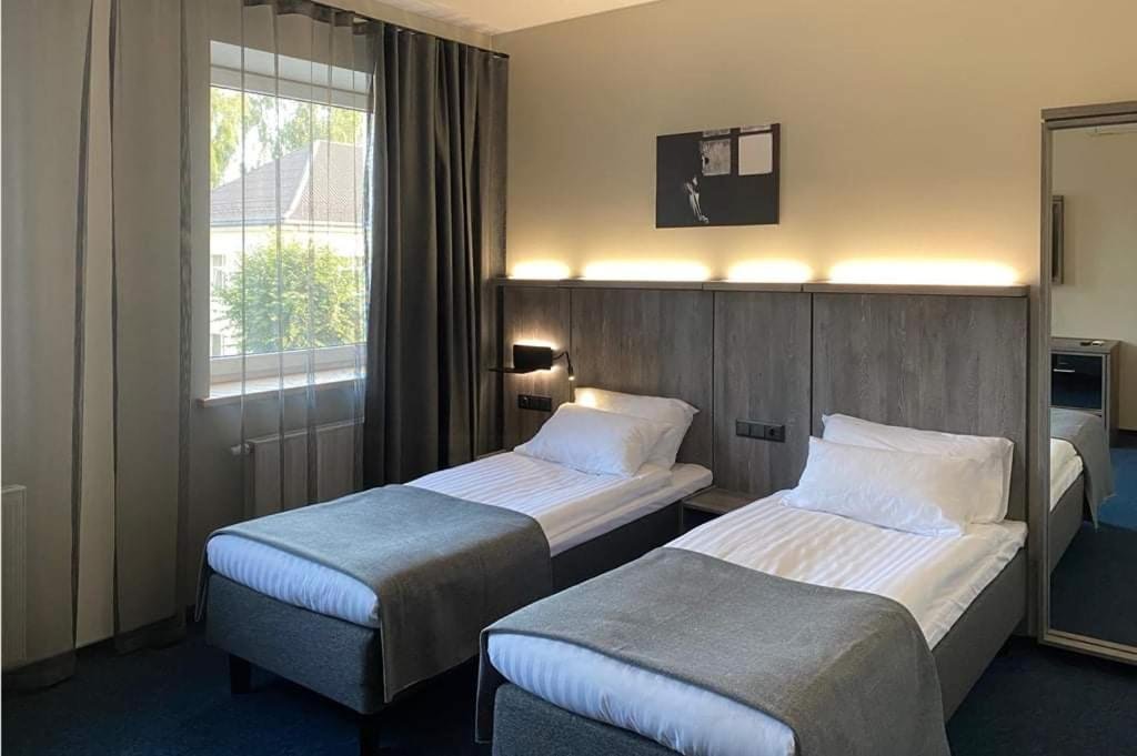 Didelis dvivietis kambarys su dvigule arba dviem lovomis - Brut Wine Hotel, Zarasai